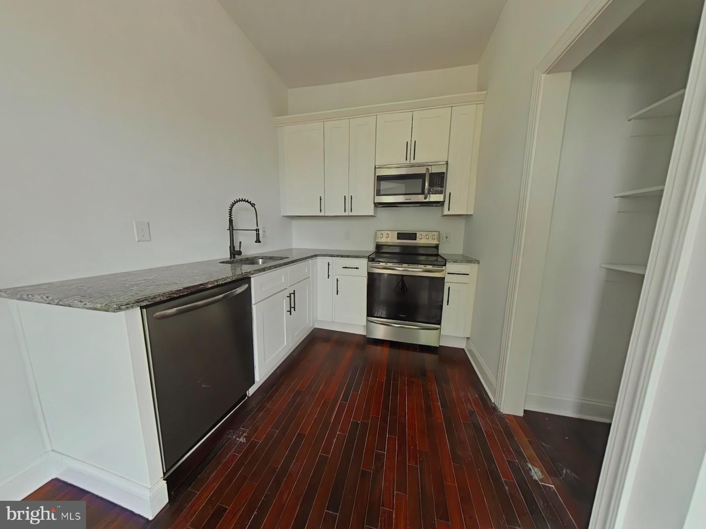 3228 W Diamond St #5 Property Photo 12