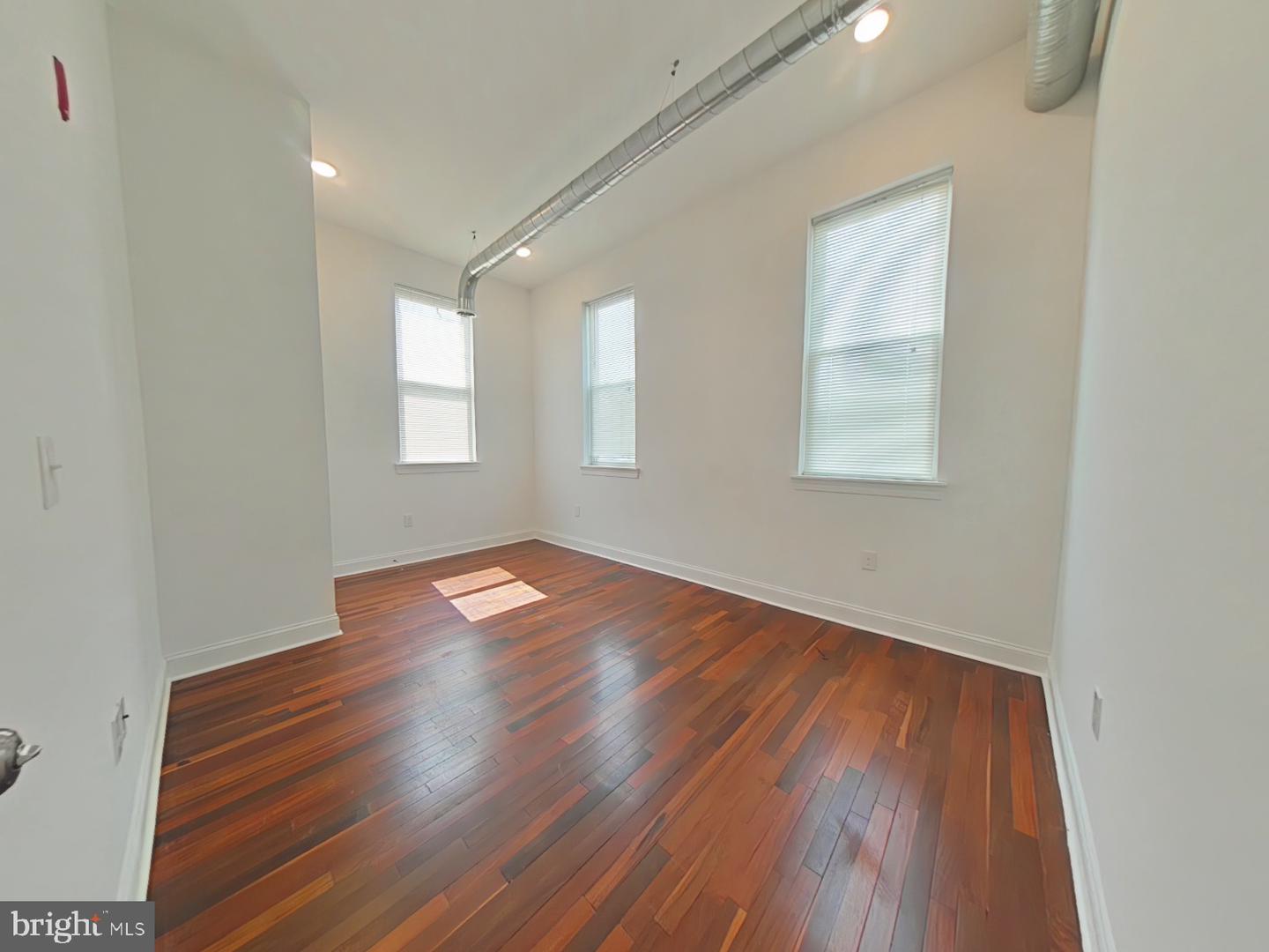 3228 W Diamond St #5 Property Photo 15