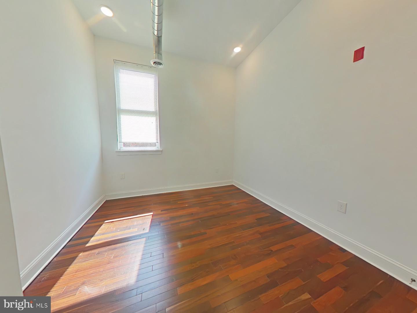 3228 W Diamond St #5 Property Photo 16