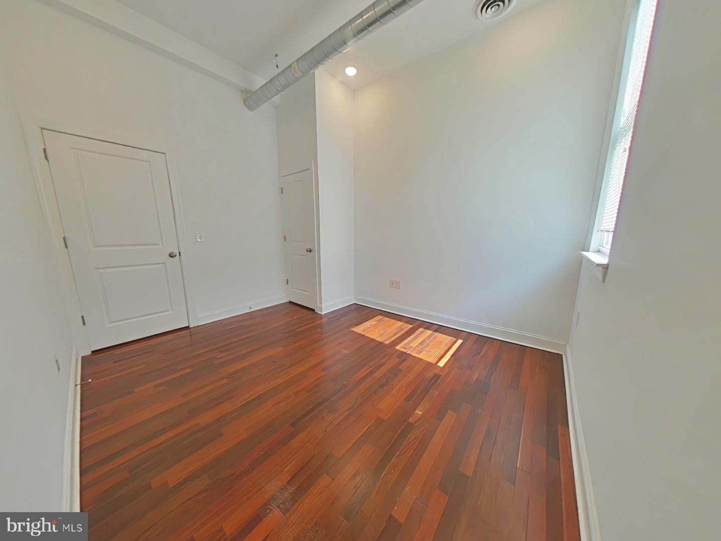3228 W Diamond St #5 Property Photo 30