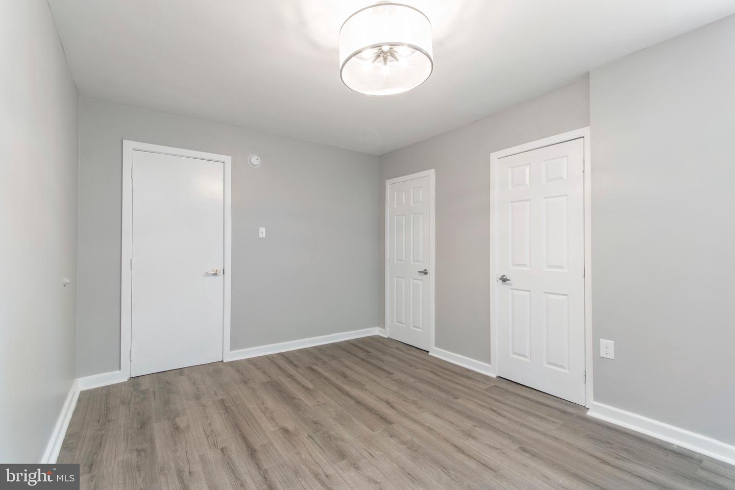 515 W Girard Ave #3f Property Photo 18