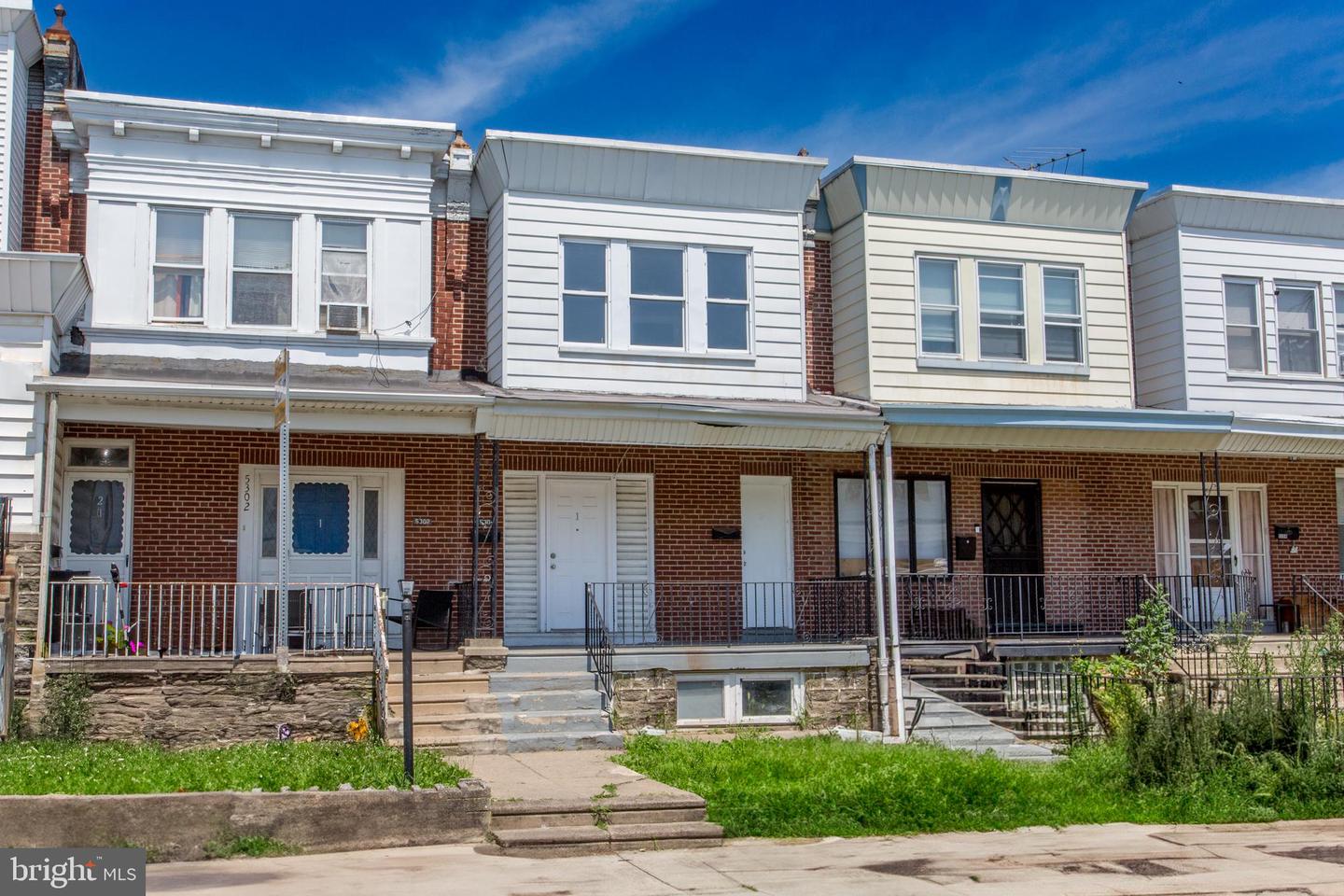 5304 AKRON ST Property Photo 1