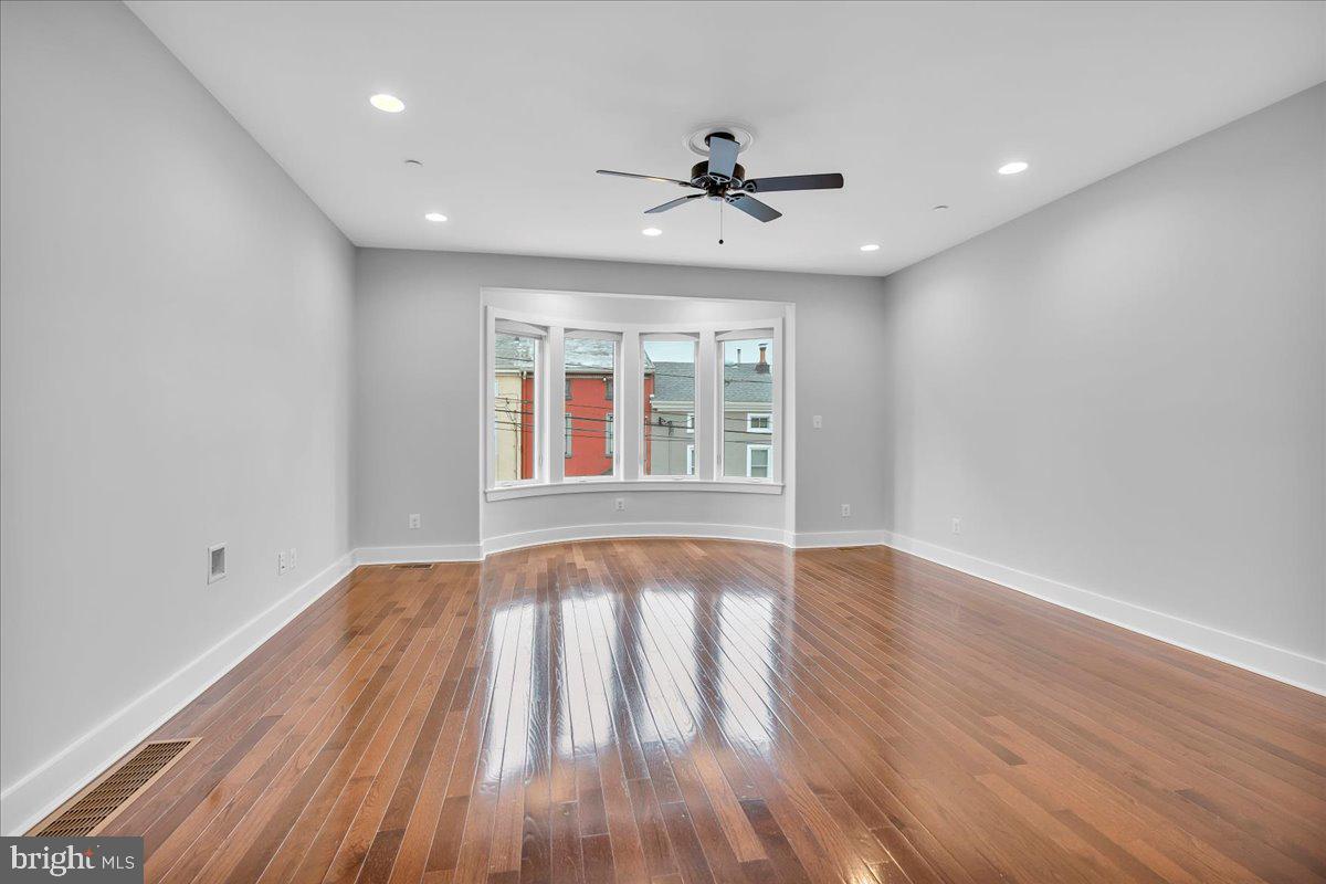144 Levering St Property Photo 10