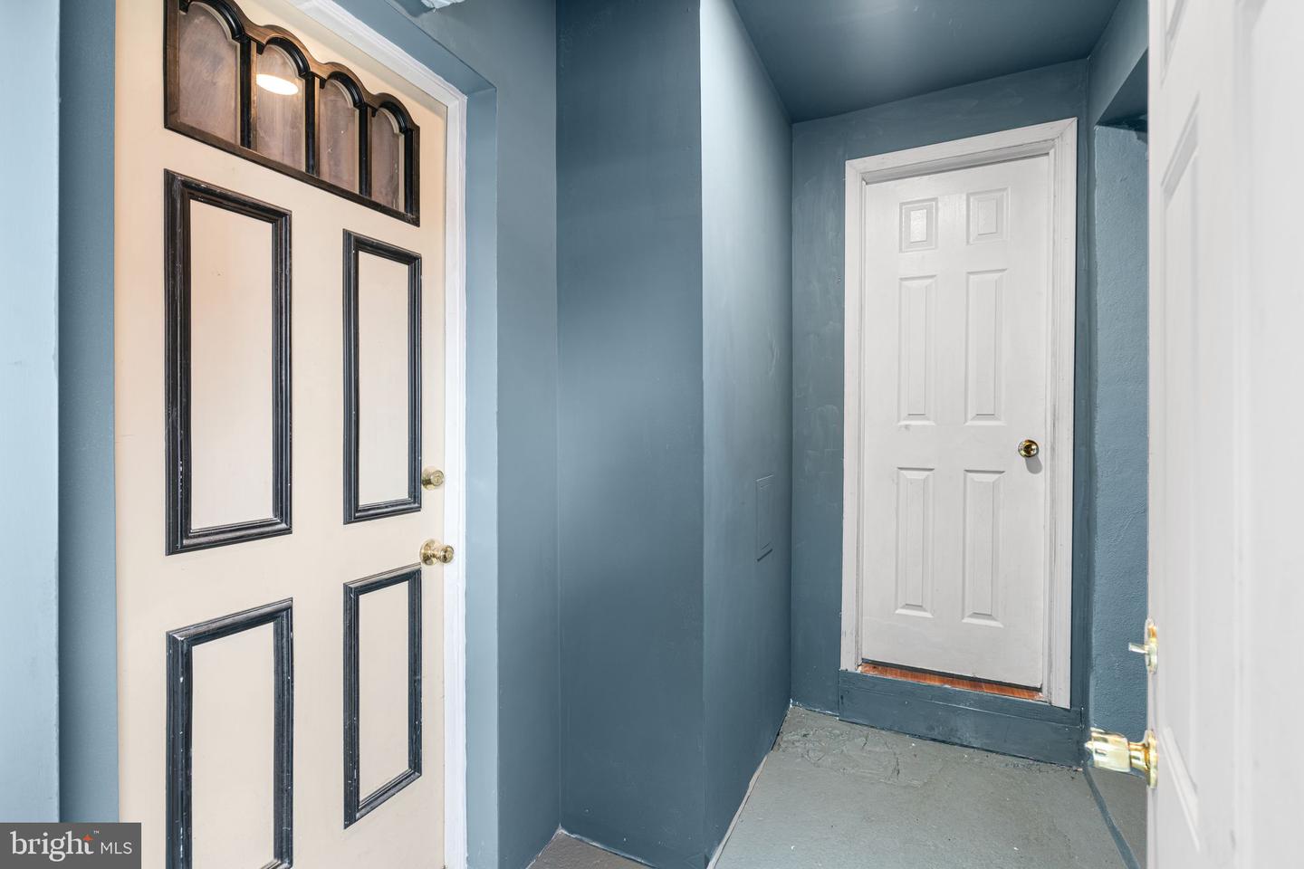 521 W Venango St Property Photo 16