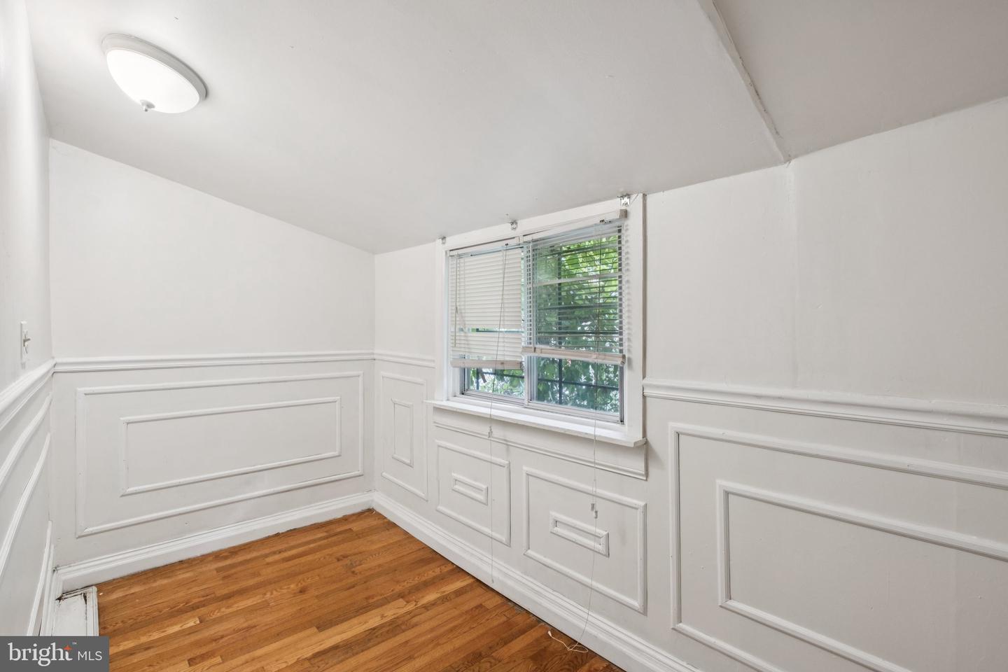 2021 N Gratz St Property Photo 12