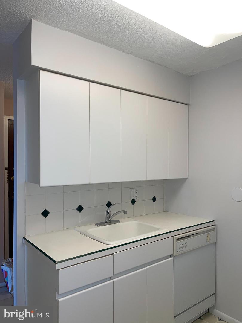 1420 Locust St #20q Property Photo 13