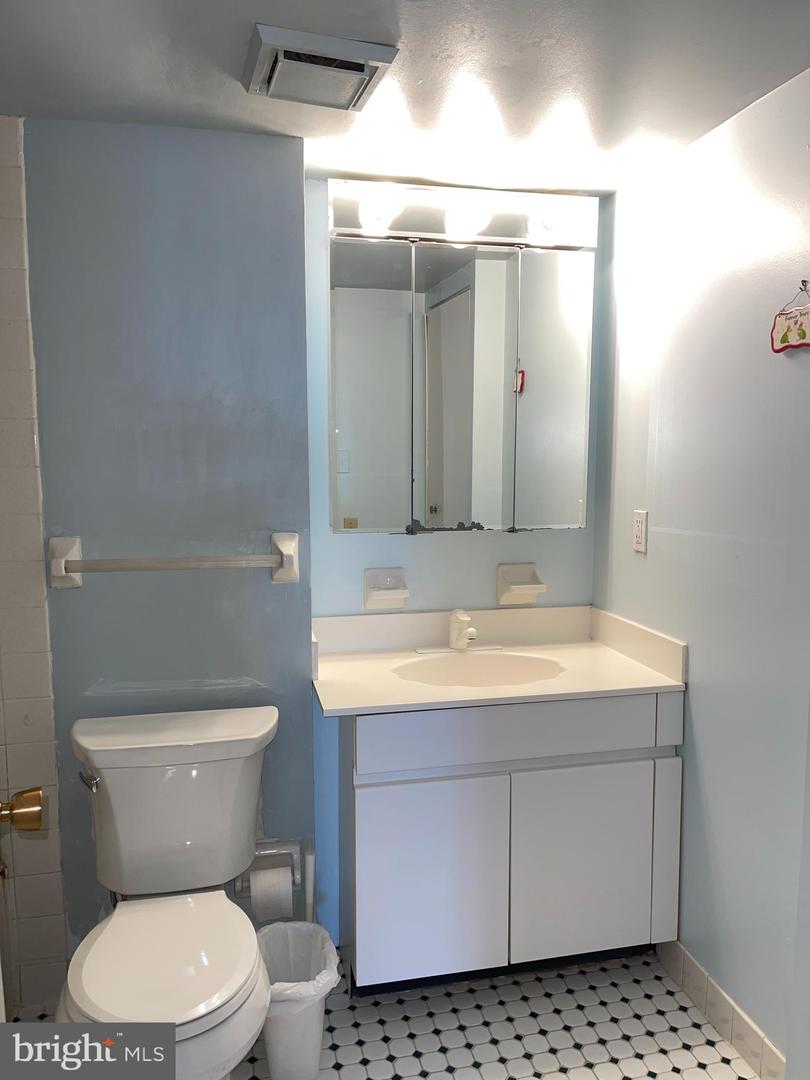 1420 Locust St #20q Property Photo 19