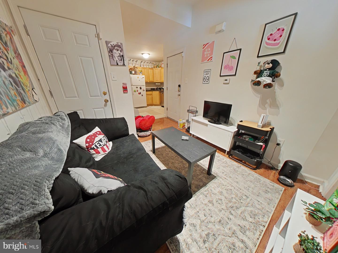 1827 N Bouvier St Property Photo 3
