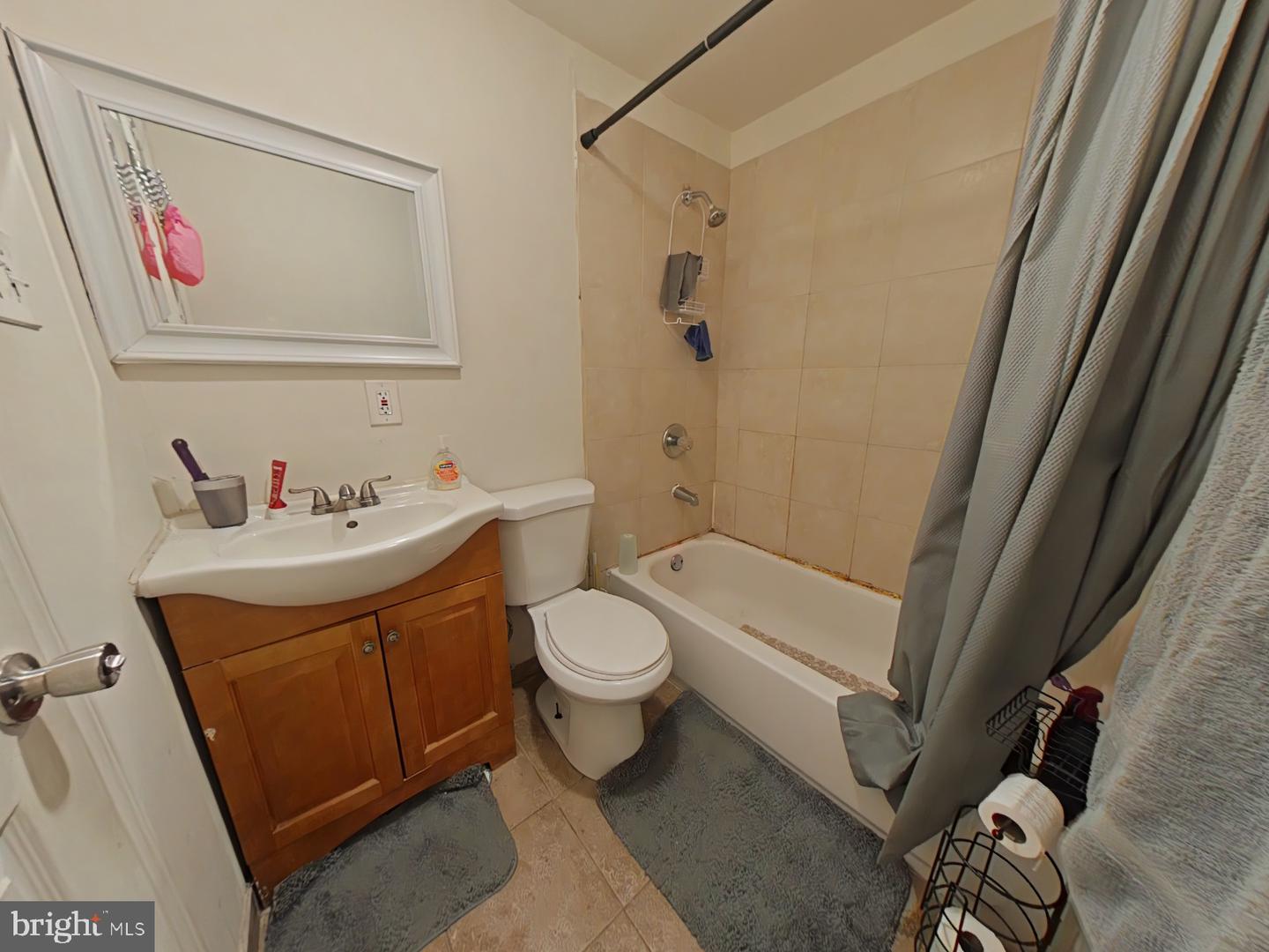 1827 N Bouvier St Property Photo 6