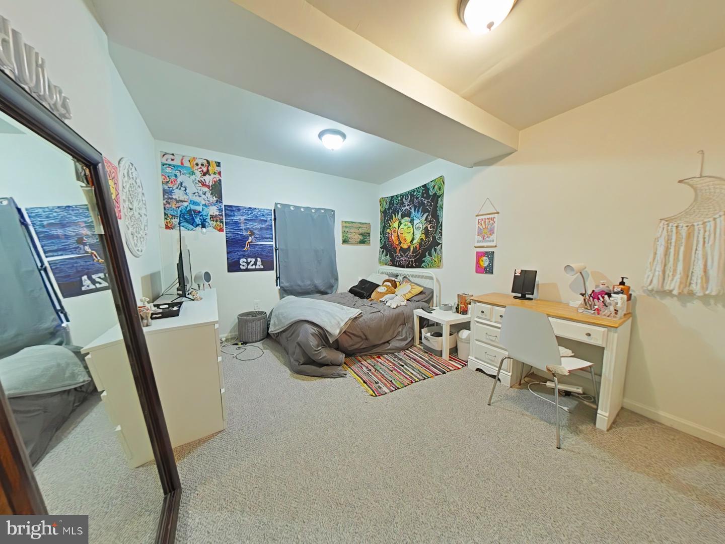 1827 N Bouvier St Property Photo 9