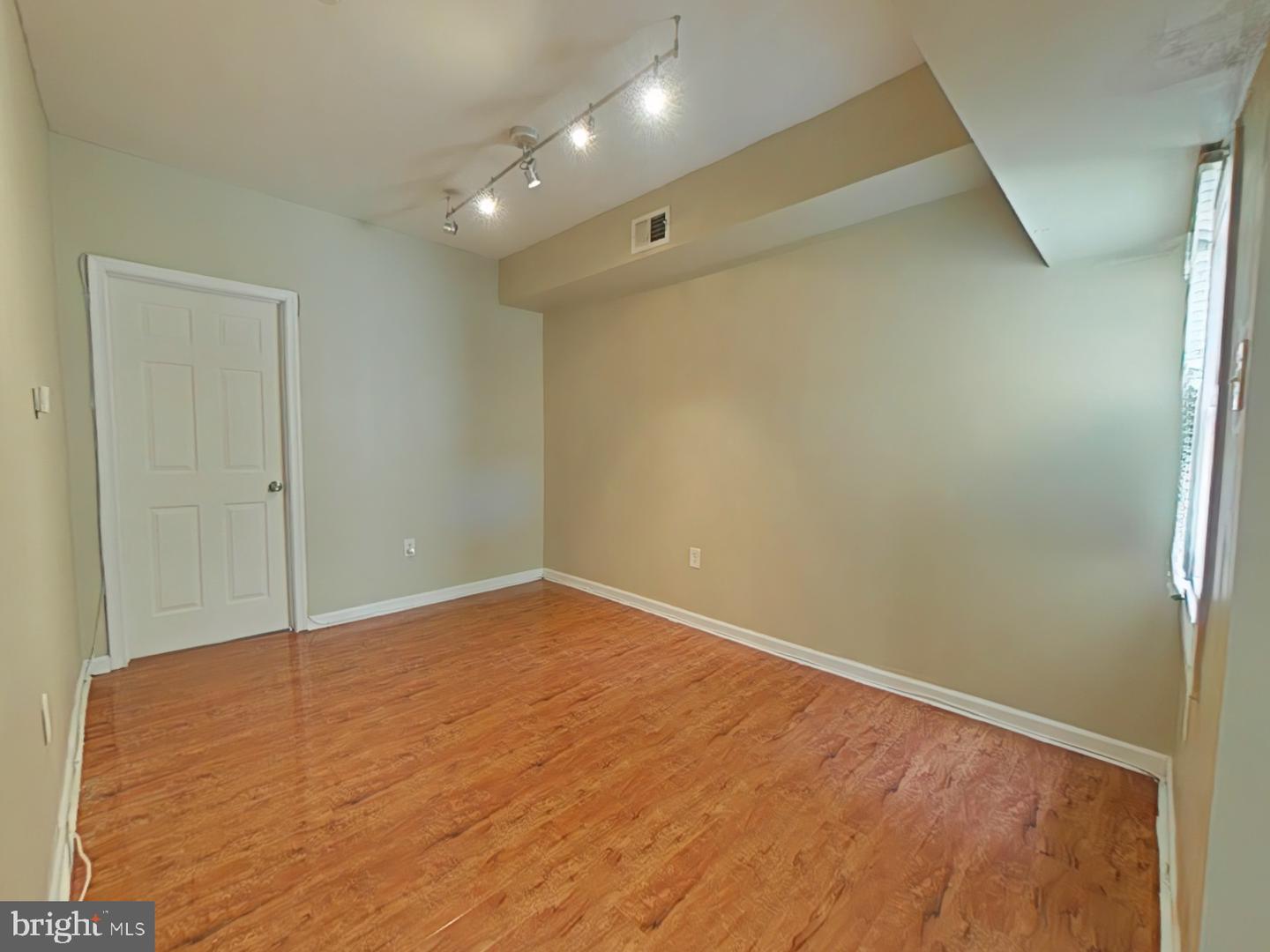 1827 N Bouvier St Property Photo 14