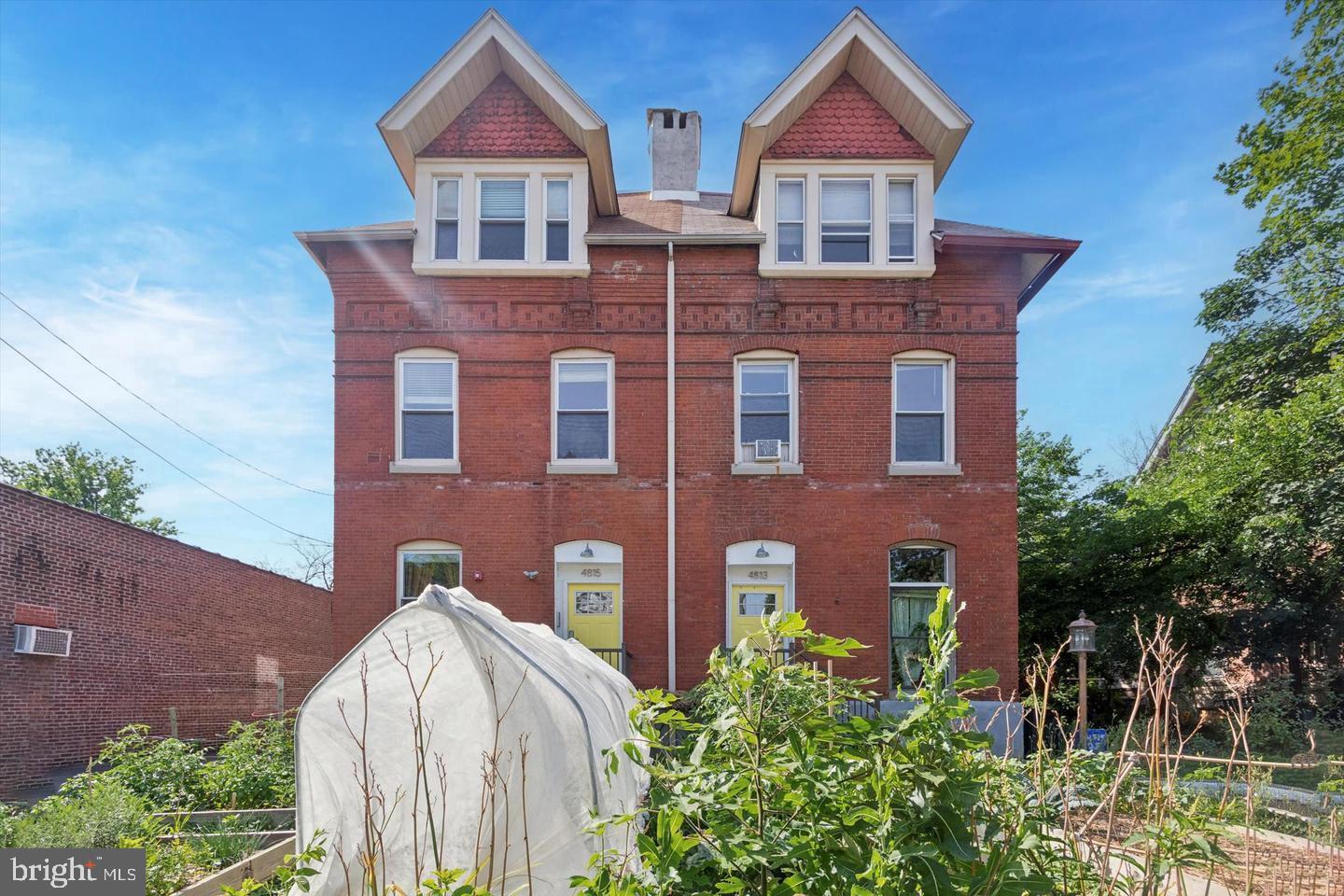 4813-15 Chester Ave Property Photo 2