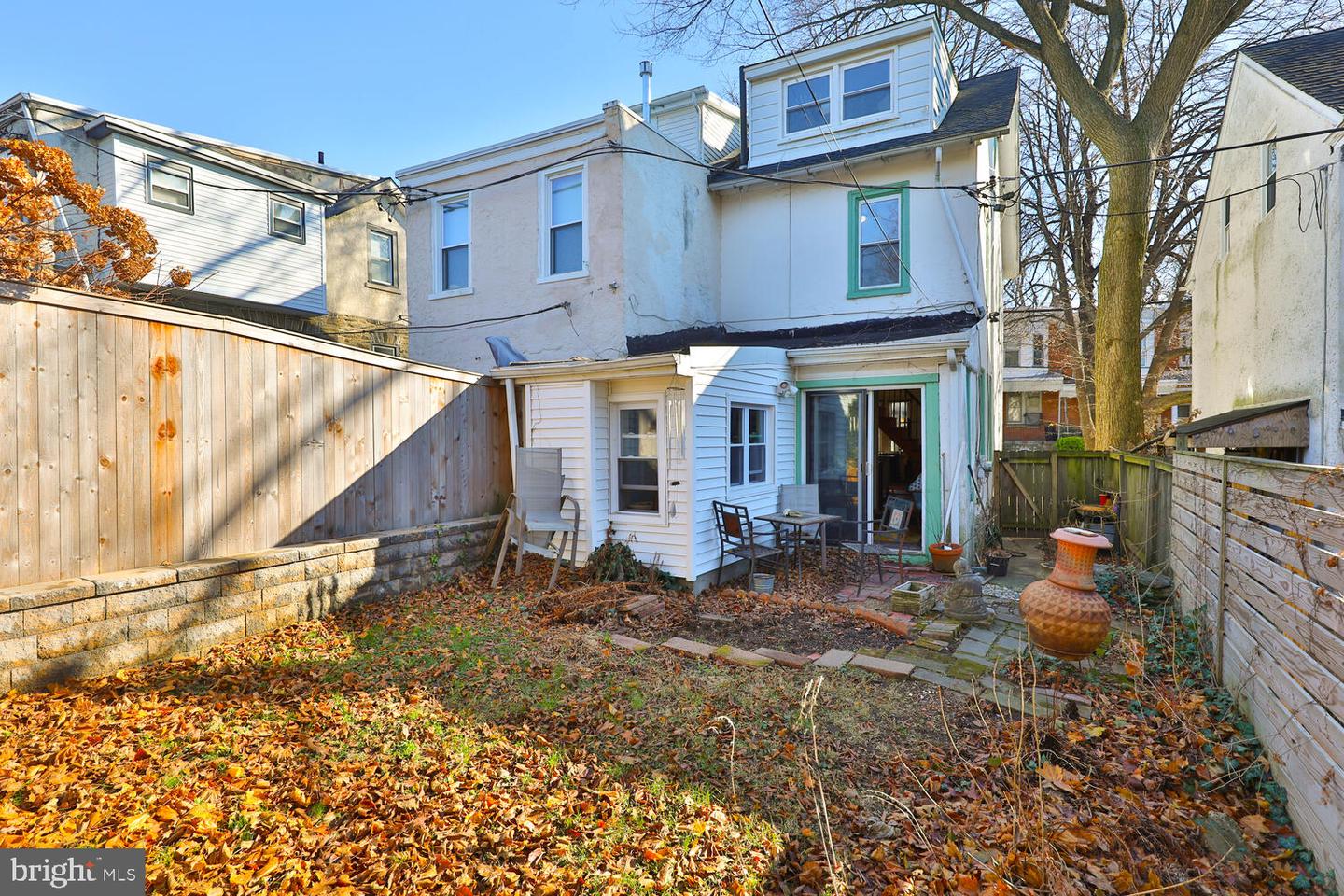 113 W Durham St Property Photo 6