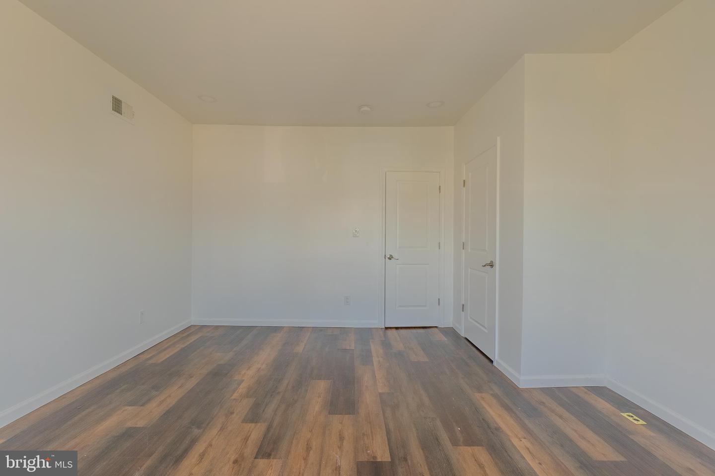 5512 Locust St Property Photo 21