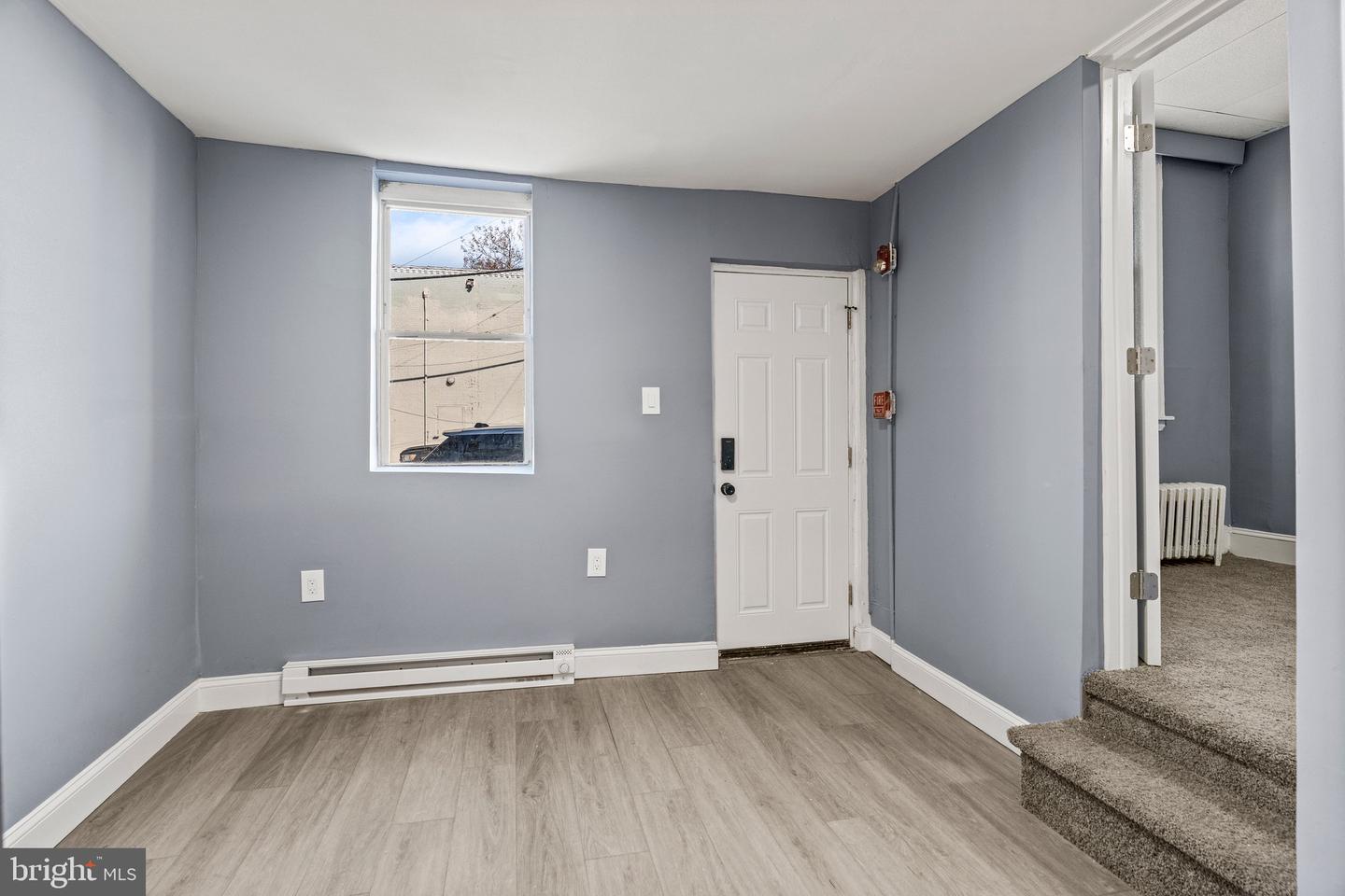 6401 Saybrook Ave Property Photo 11