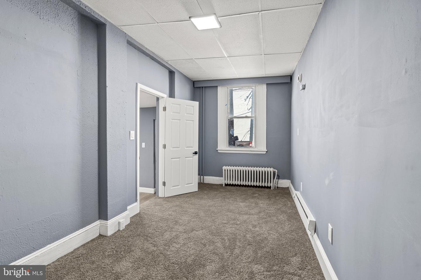 6401 Saybrook Ave Property Photo 16