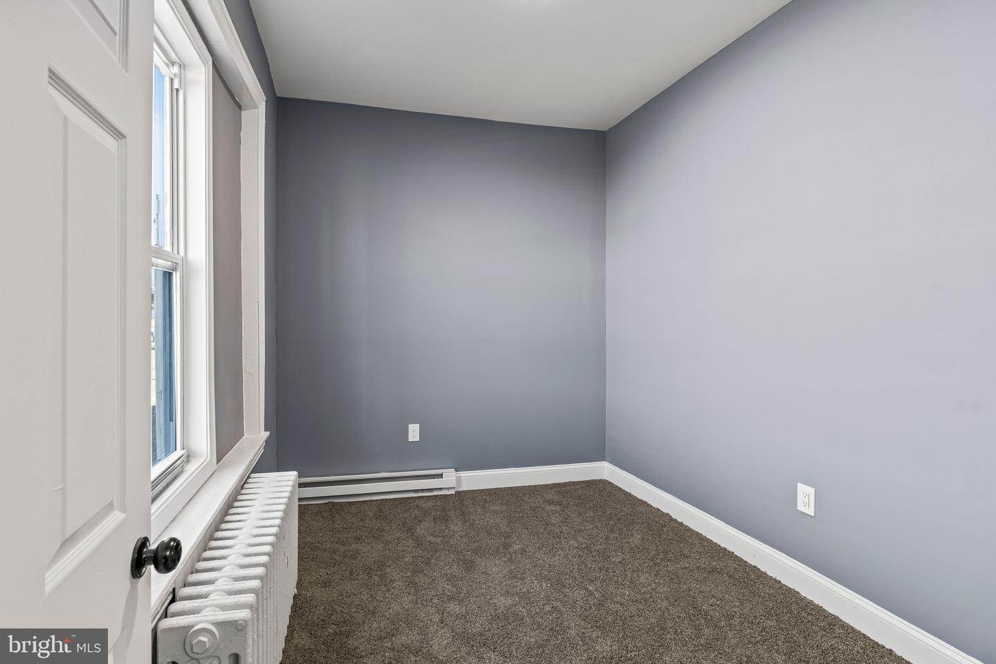6401 Saybrook Ave Property Photo 17