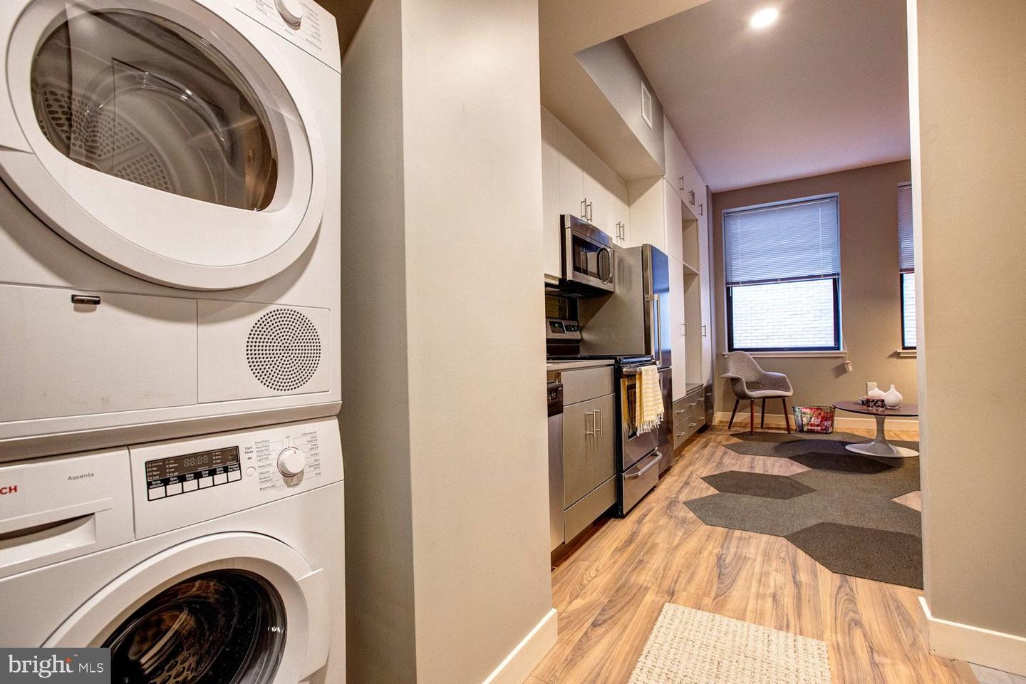 42 S 15th St #1b-1402 Property Photo 34