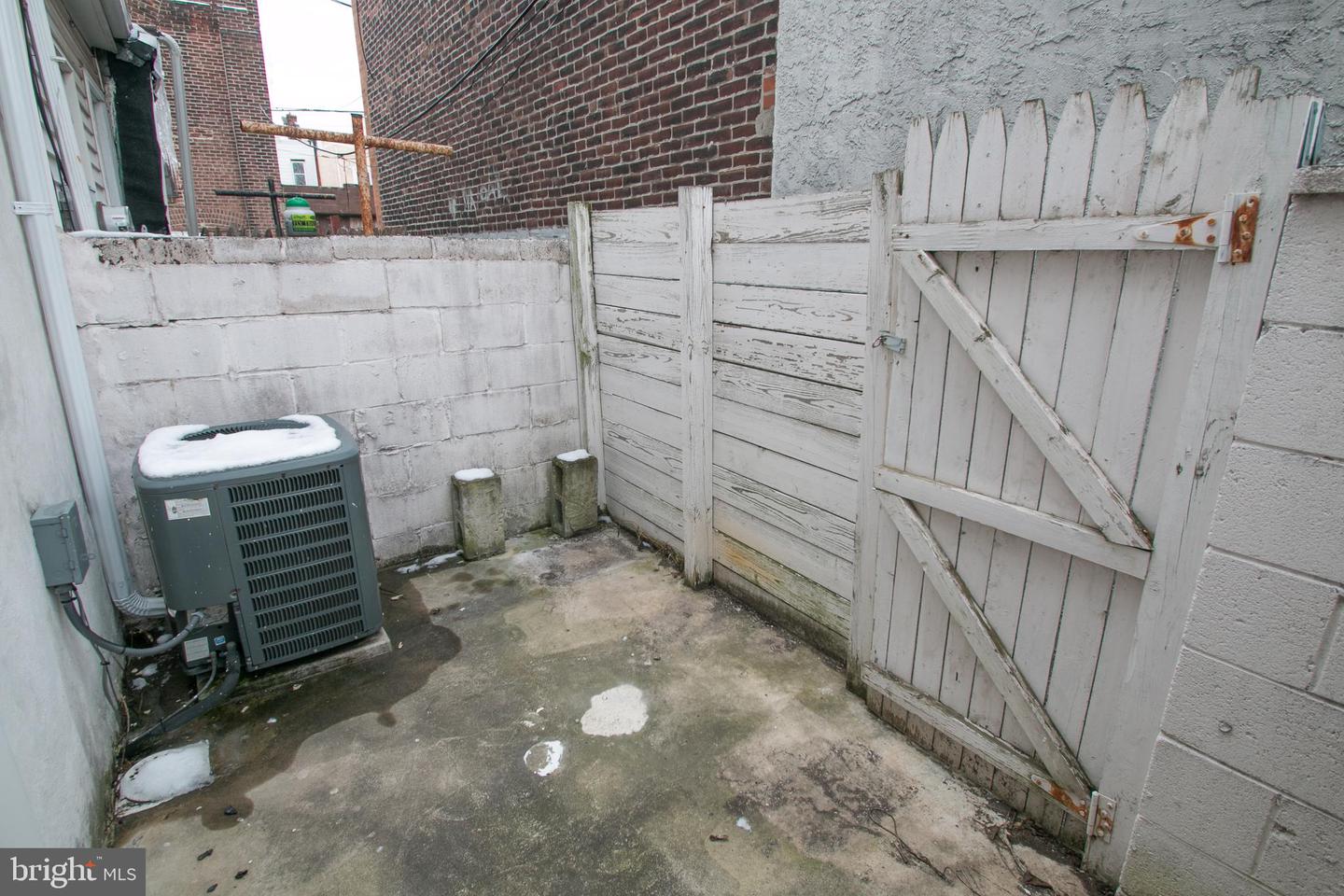 2516 E Auburn St Property Photo 12