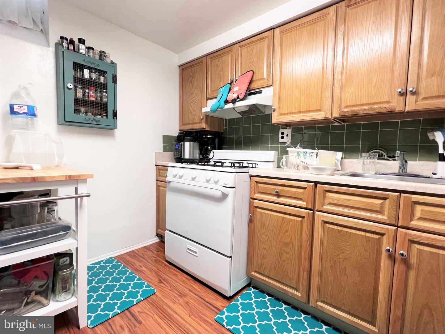 316-322 W Wildey St Property Photo 44