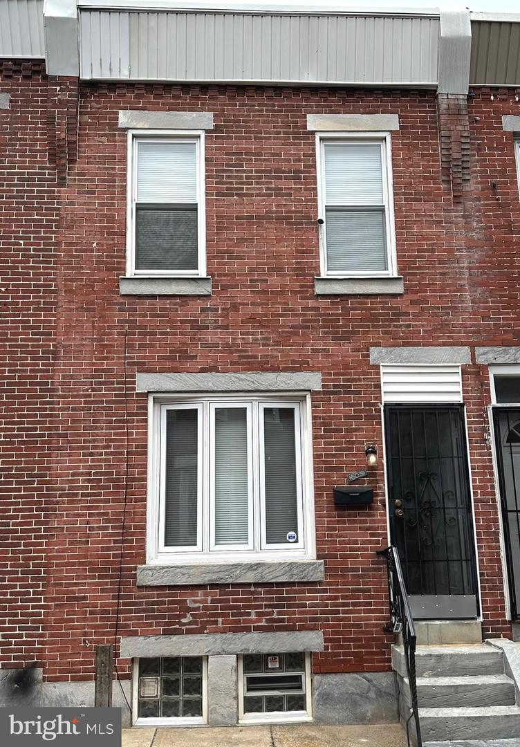 605 E WISHART ST Property Photo 1