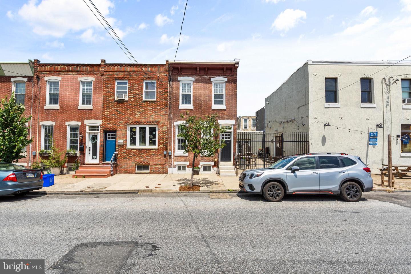 2531 E Somerset St Property Photo 1