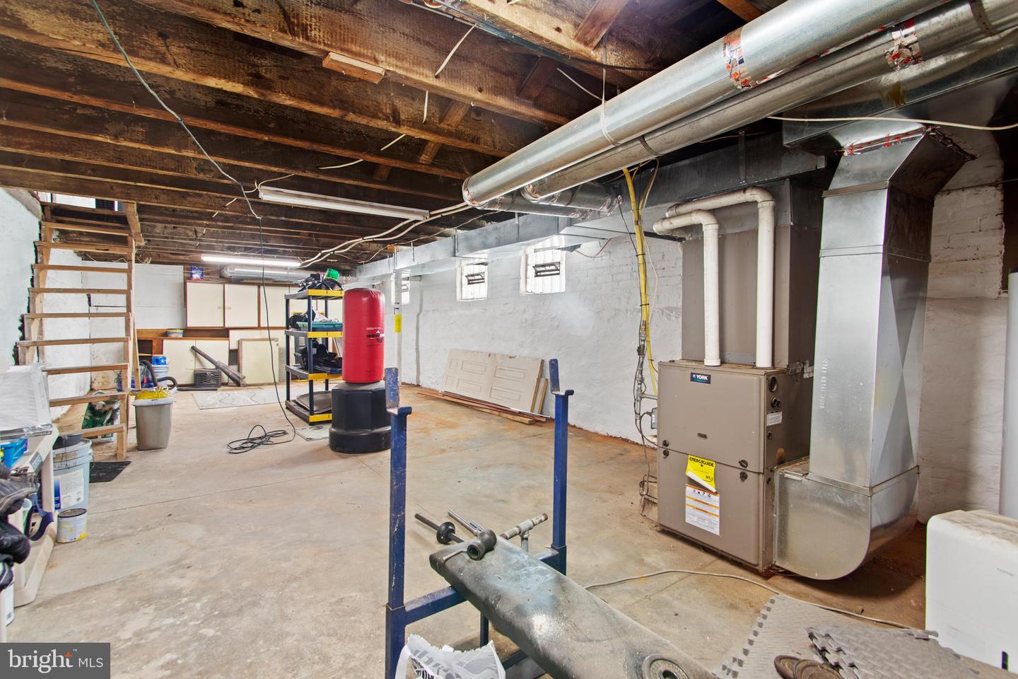 2528 E Somerset St Property Photo 18