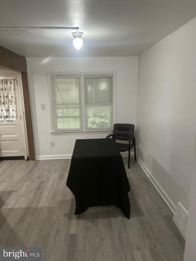 6831 Glenloch St Property Photo 6