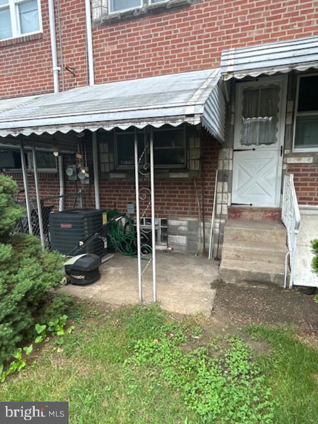 6831 Glenloch St Property Photo 15