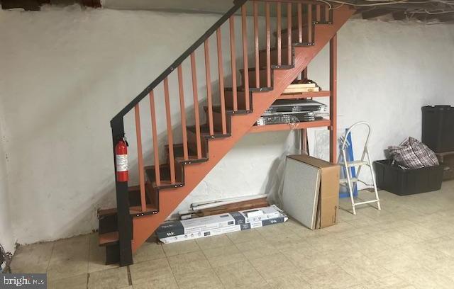 6831 Glenloch St Property Photo 18