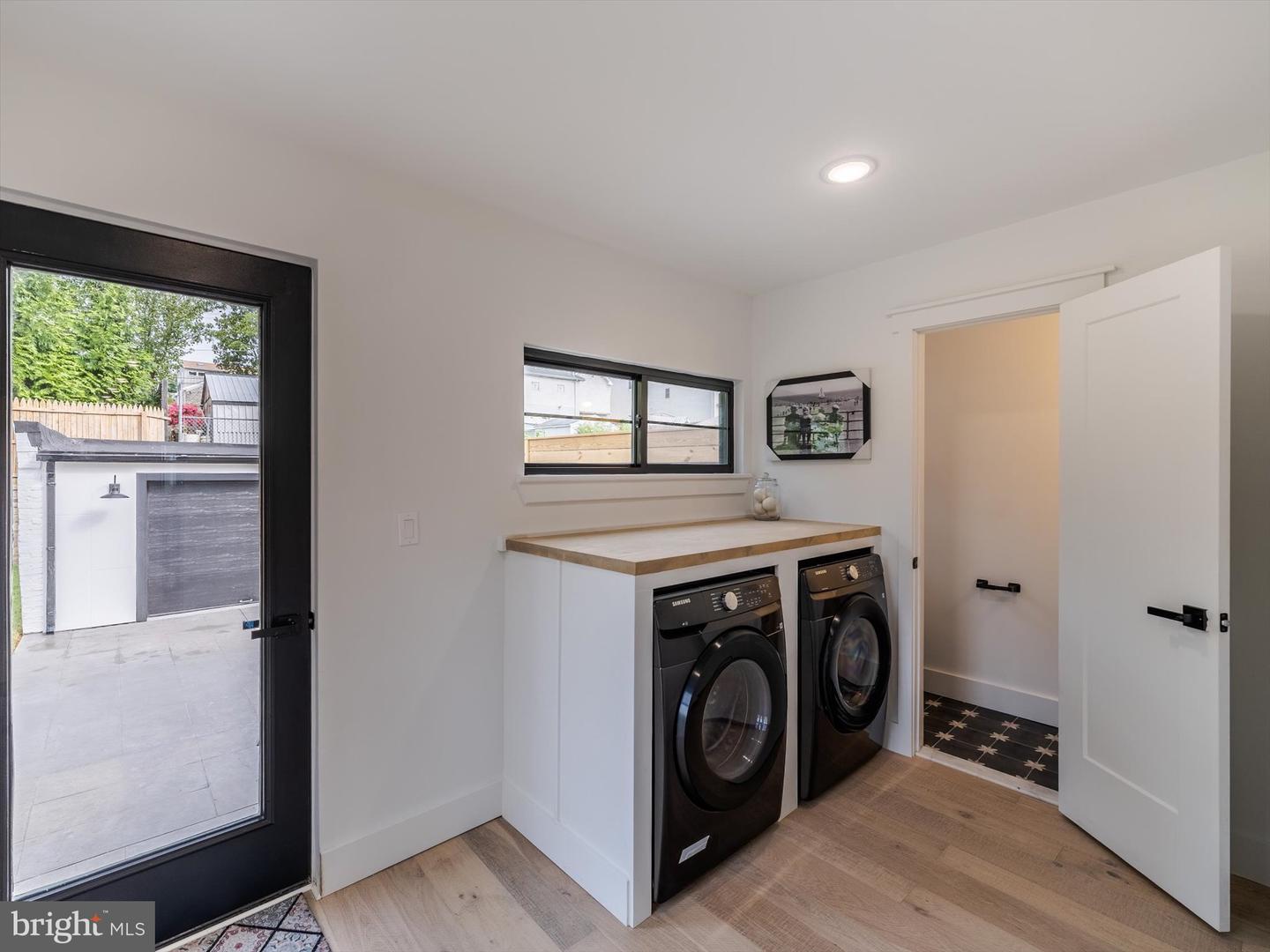 300 Fountain St Property Photo 16
