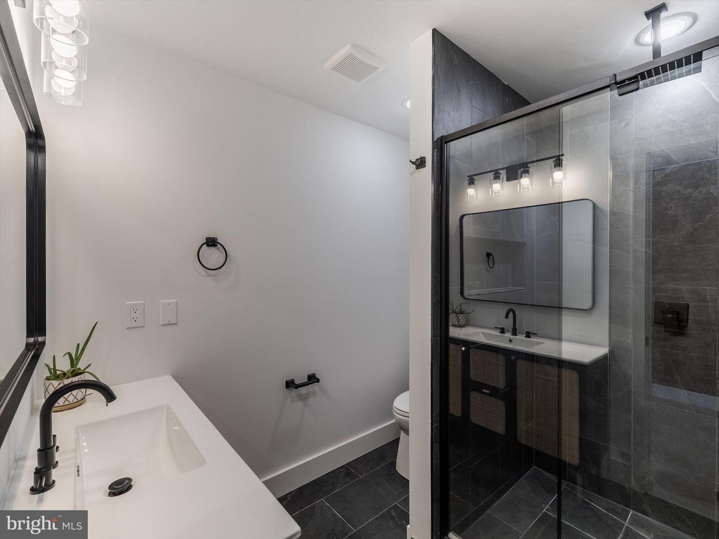 300 Fountain St Property Photo 36