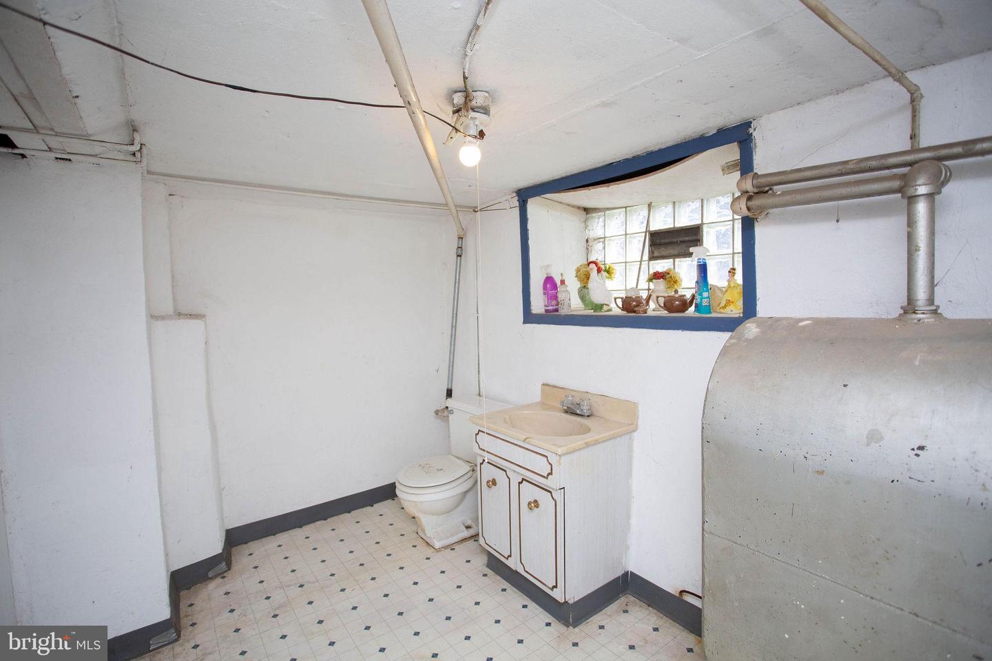 4066 Creston St Property Photo 31
