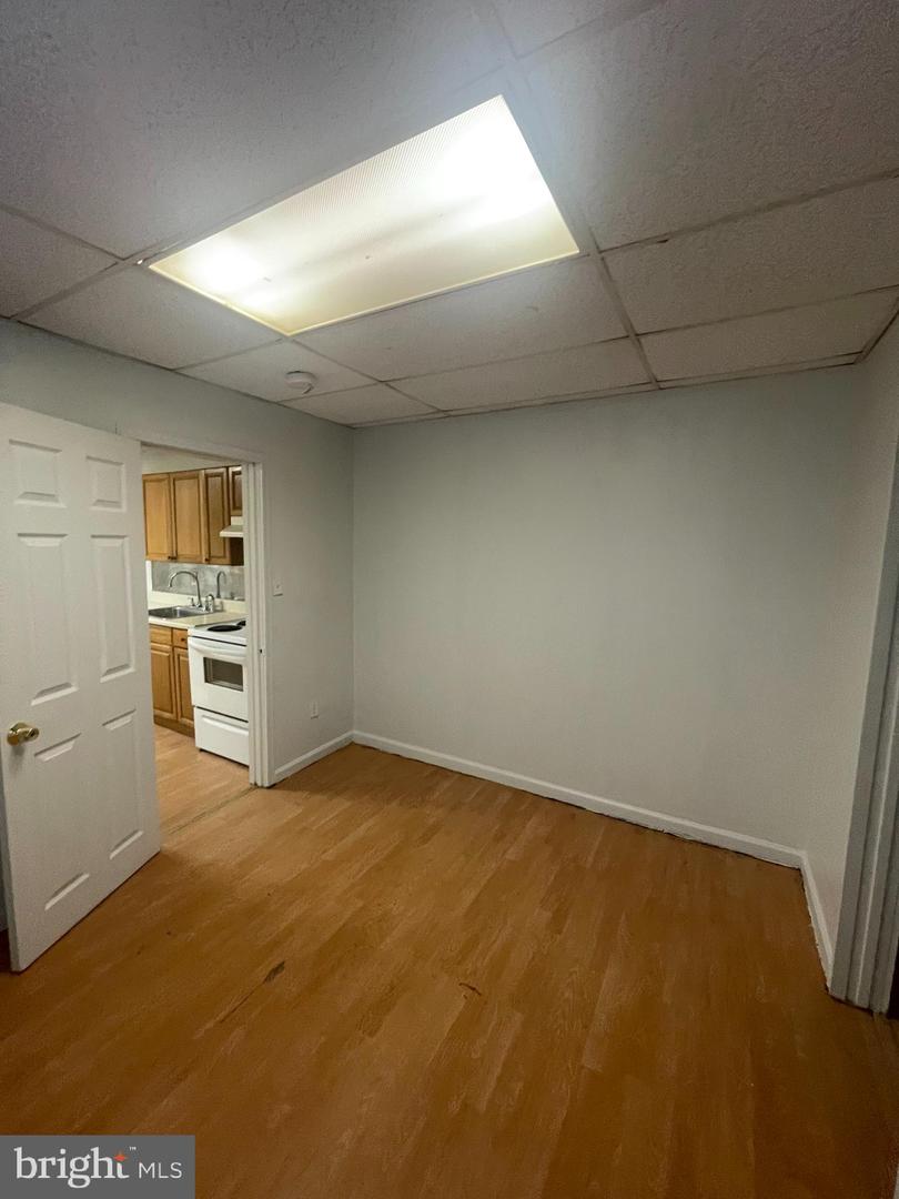 5936 Webster St Property Photo 5