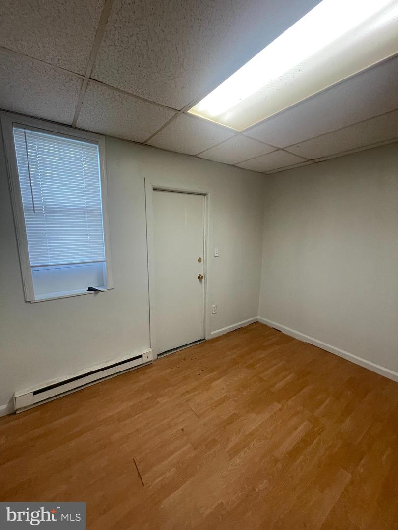5936 Webster St Property Photo 7