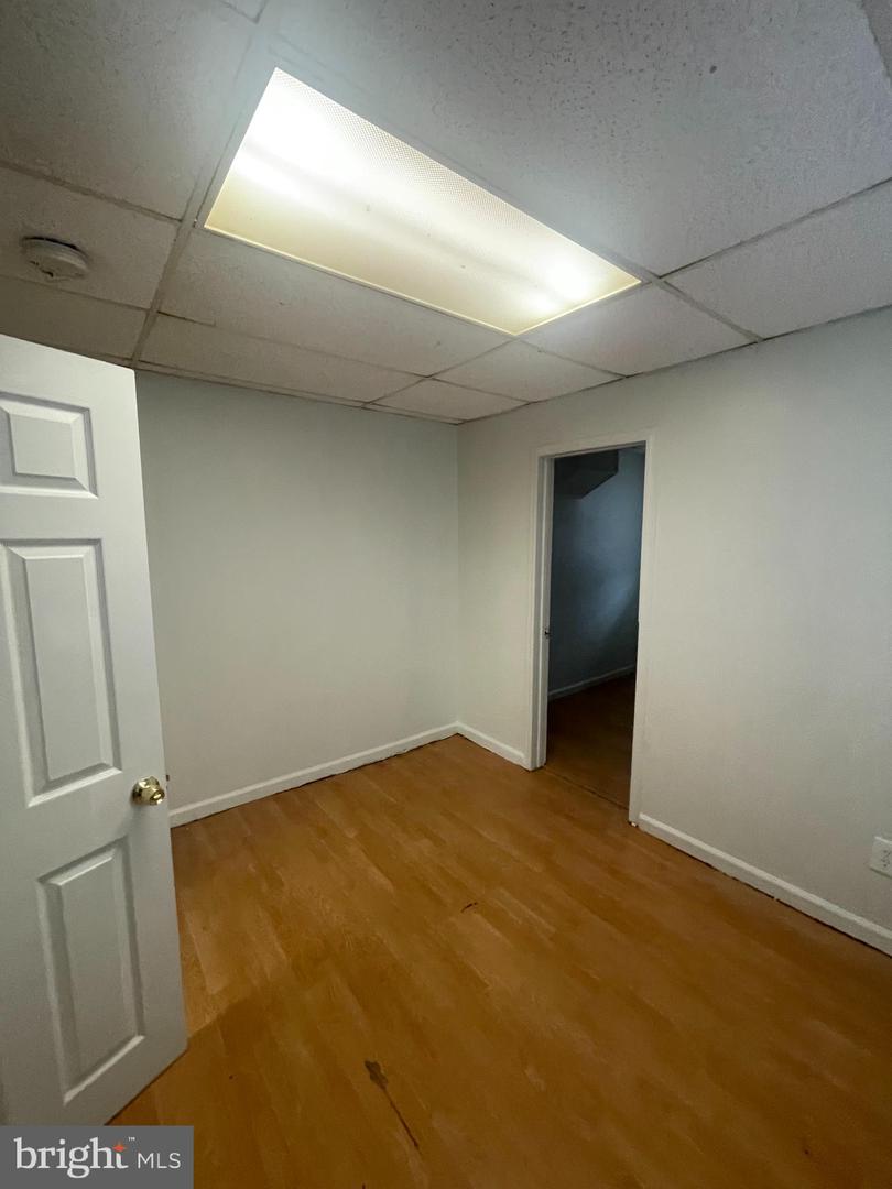 5936 Webster St Property Photo 8