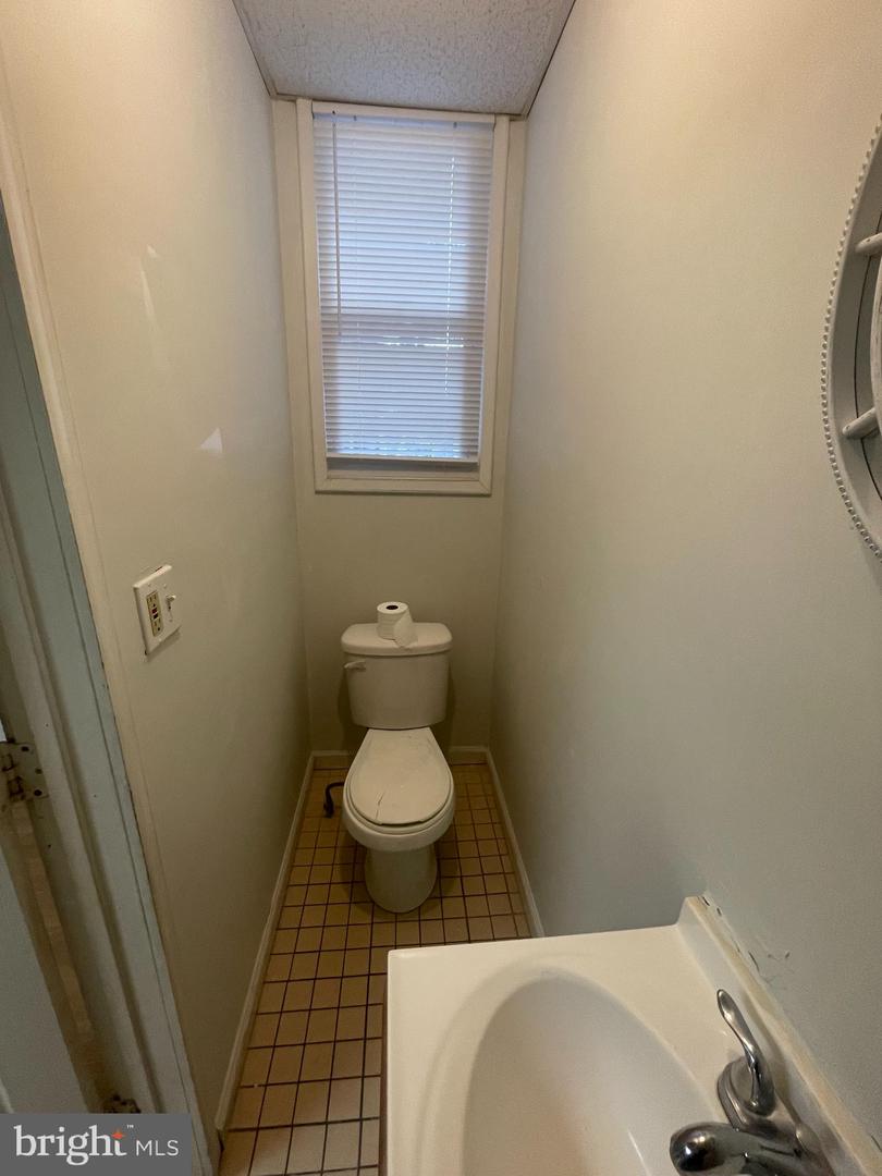 5936 Webster St Property Photo 9