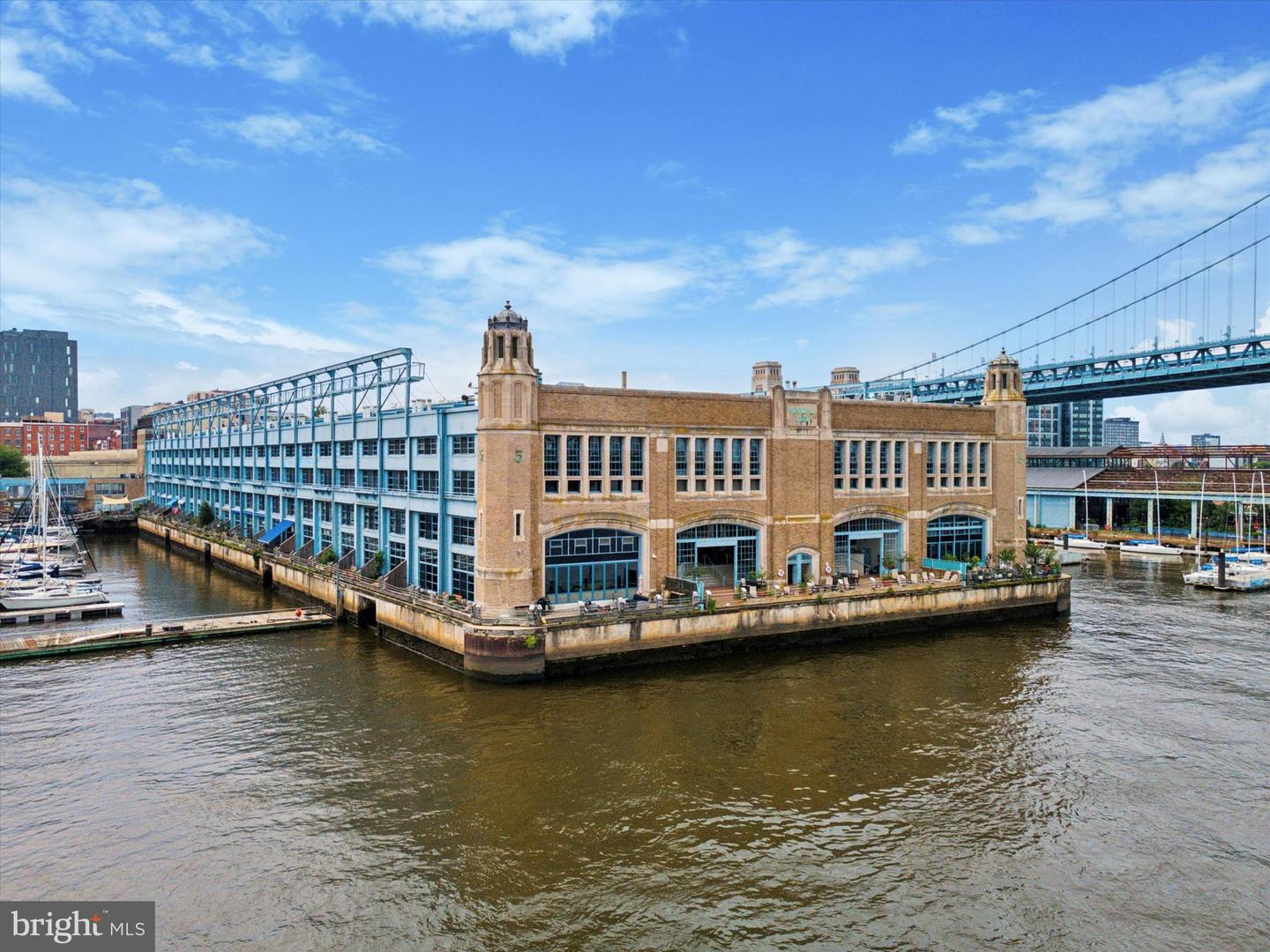 7 N Christopher Columbus Blvd #130 Property Photo 4