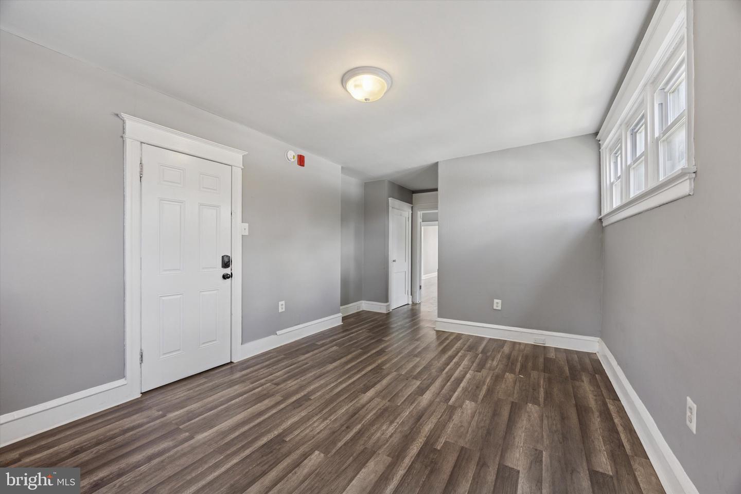 1873 E Tulpehocken St #1f Property Photo 4