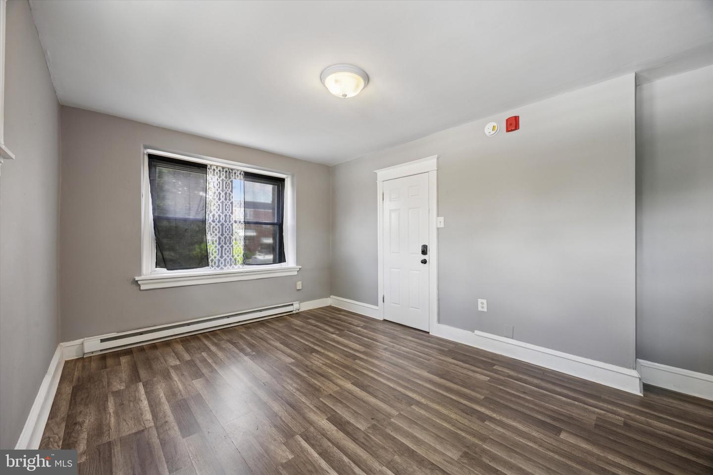 1873 E Tulpehocken St #1f Property Photo 5
