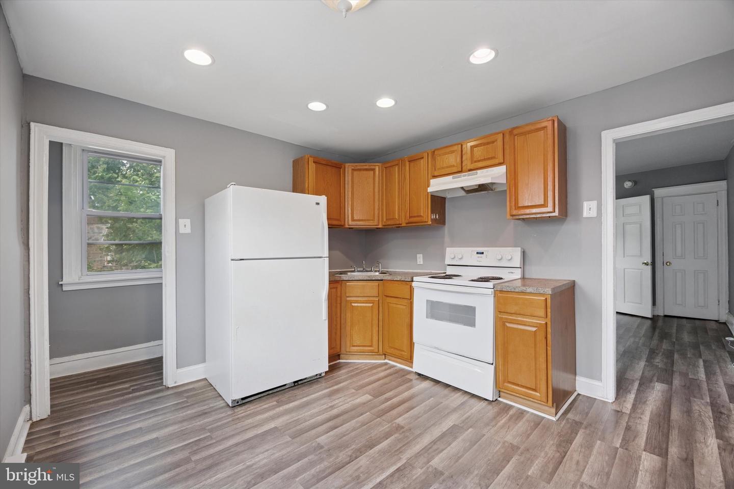 1873 E Tulpehocken St #1f Property Photo 13