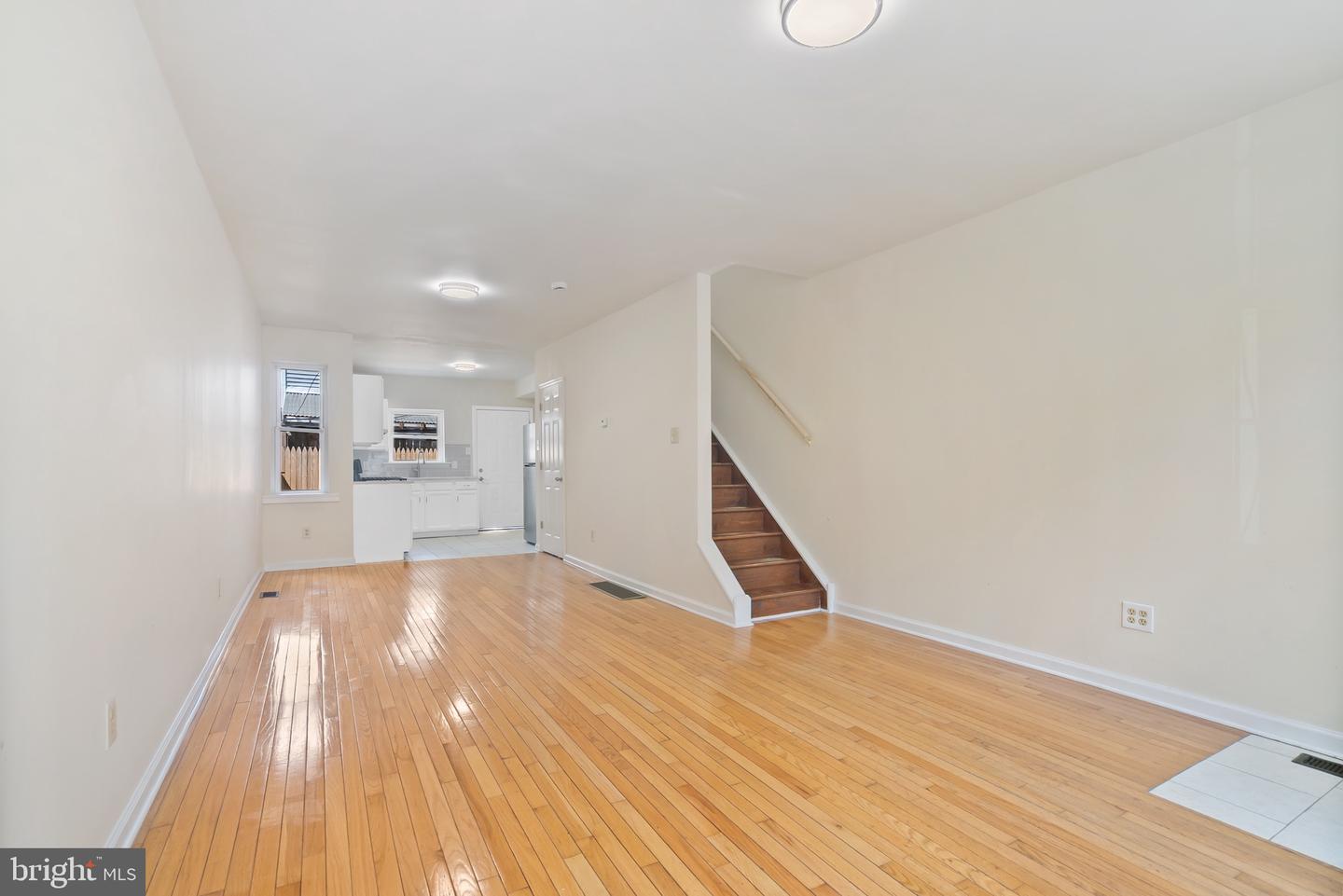 2251 Cross St Property Photo 3