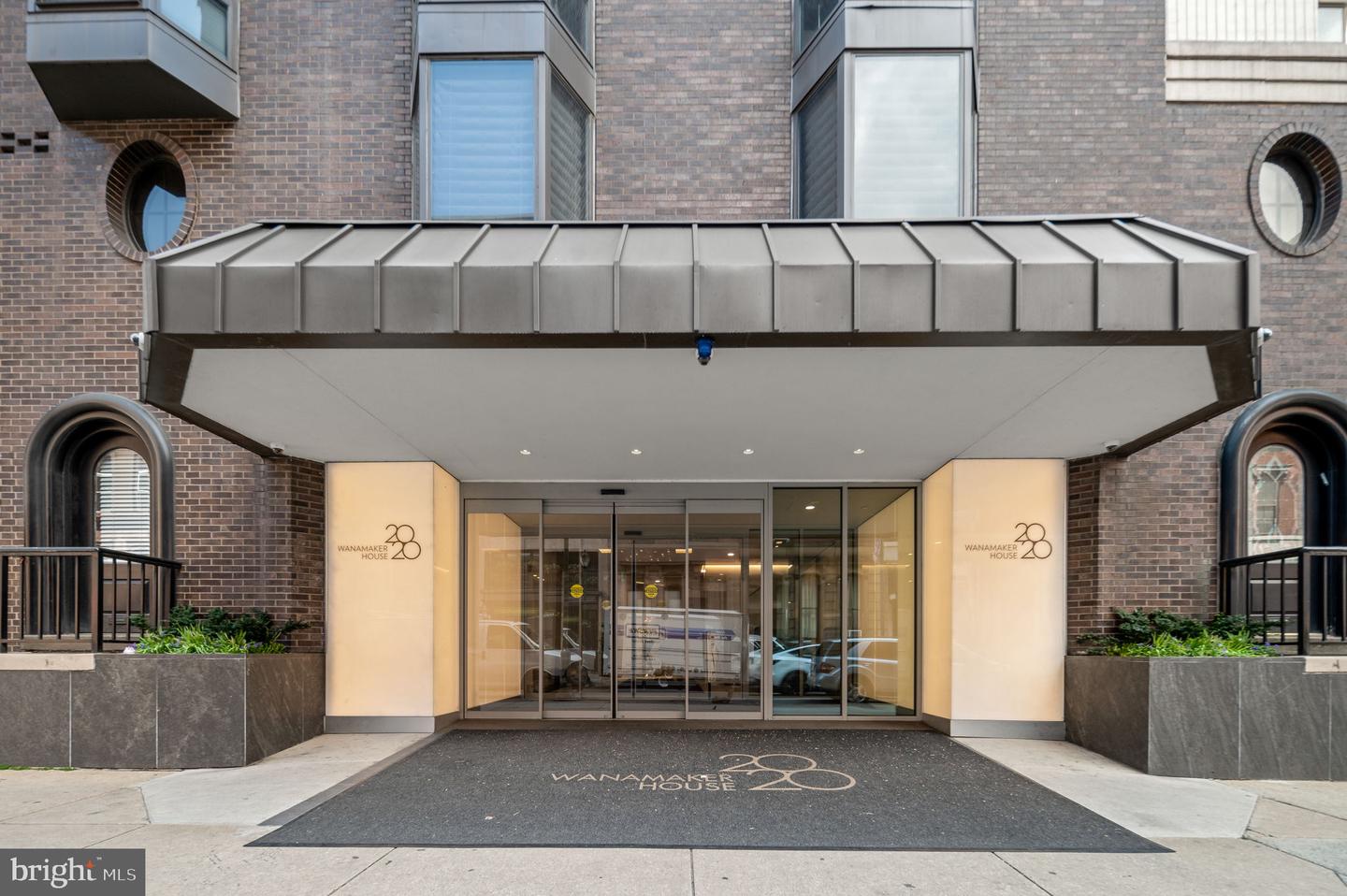 2018-32 WALNUT ST #6C Property Photo 1