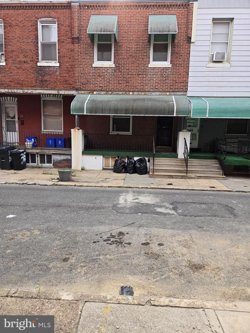 36 S Redfield St Property Photo 1