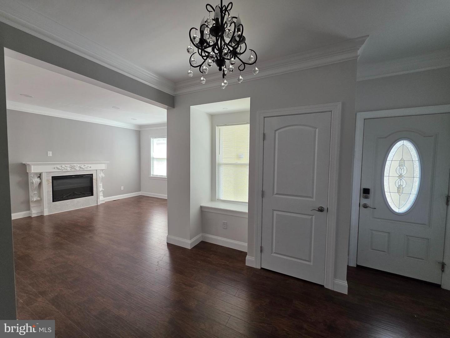 494 W King St Property Photo 6