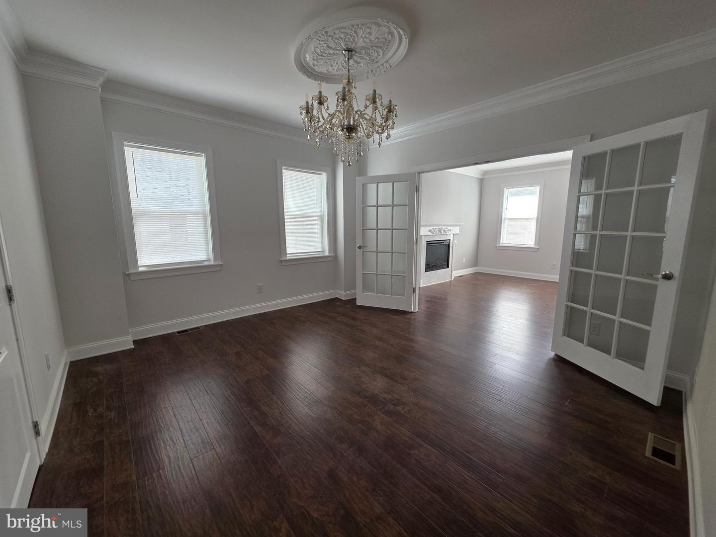 494 W King St Property Photo 13