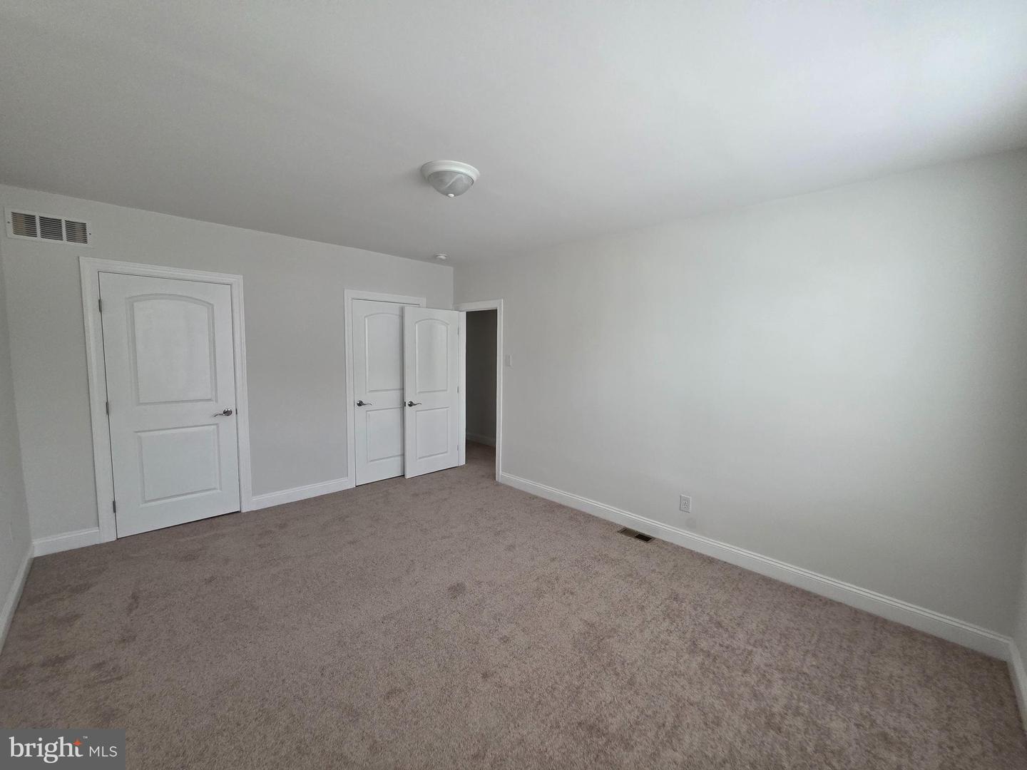 494 W King St Property Photo 21