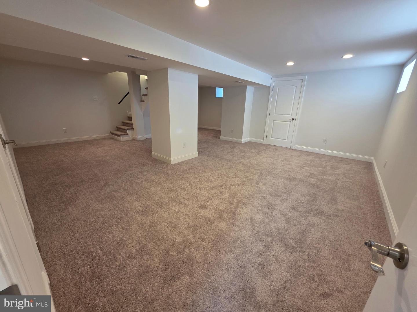 494 W King St Property Photo 28