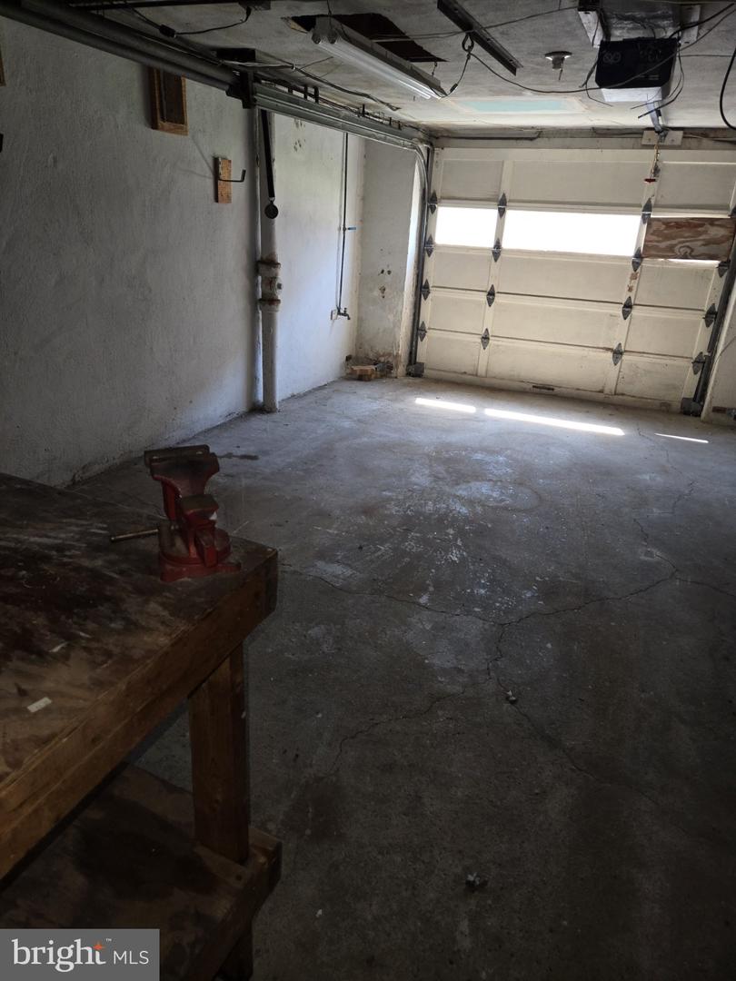 8305 Ridgeway St Property Photo 8