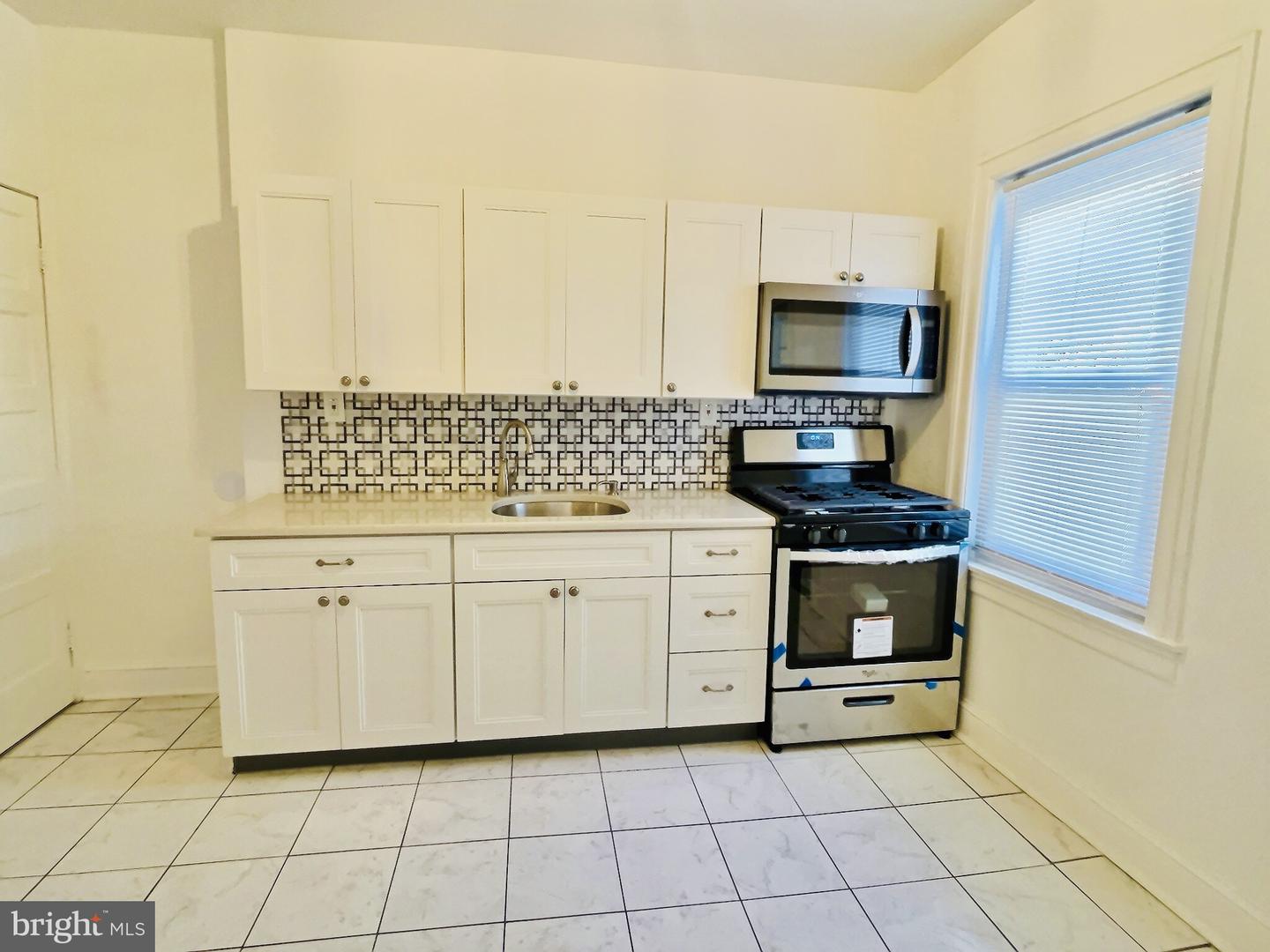 5945 Trinity St Property Photo 7
